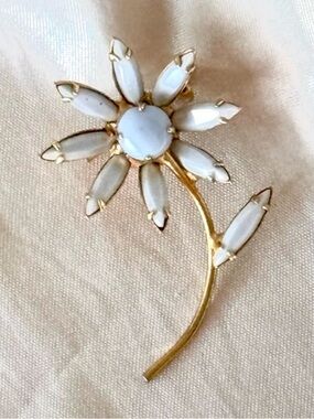 Vintage Gold & Light Sky Blue Daisy Flower Brooch Fairycore Whimsical
